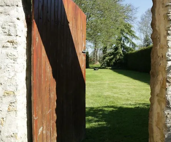 Le Clos D'esquay, Cote Aure Bed & Breakfast